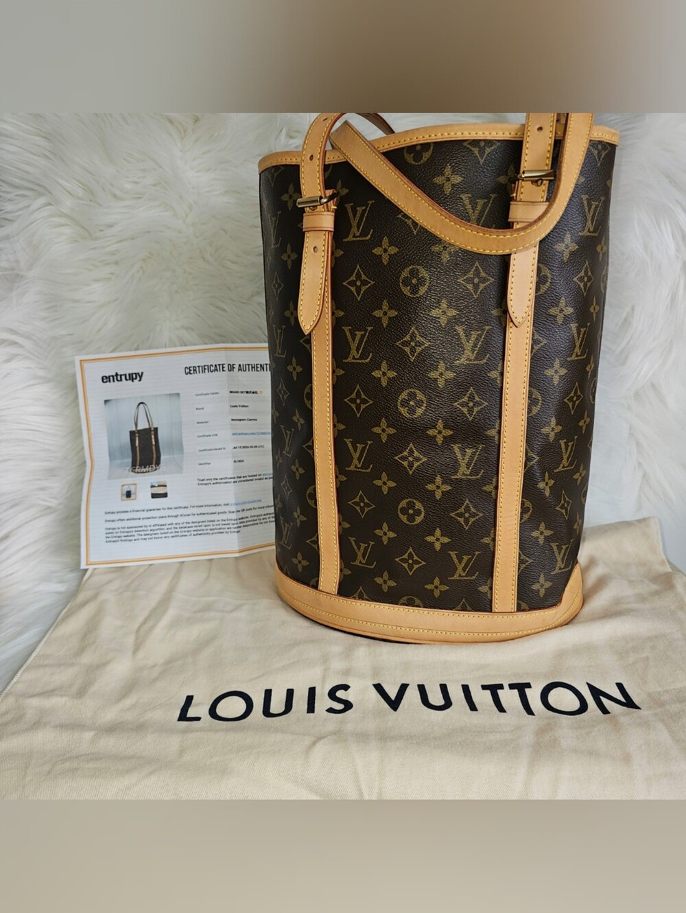 🔥 Louis Vuitton Bucket Bag 🔥